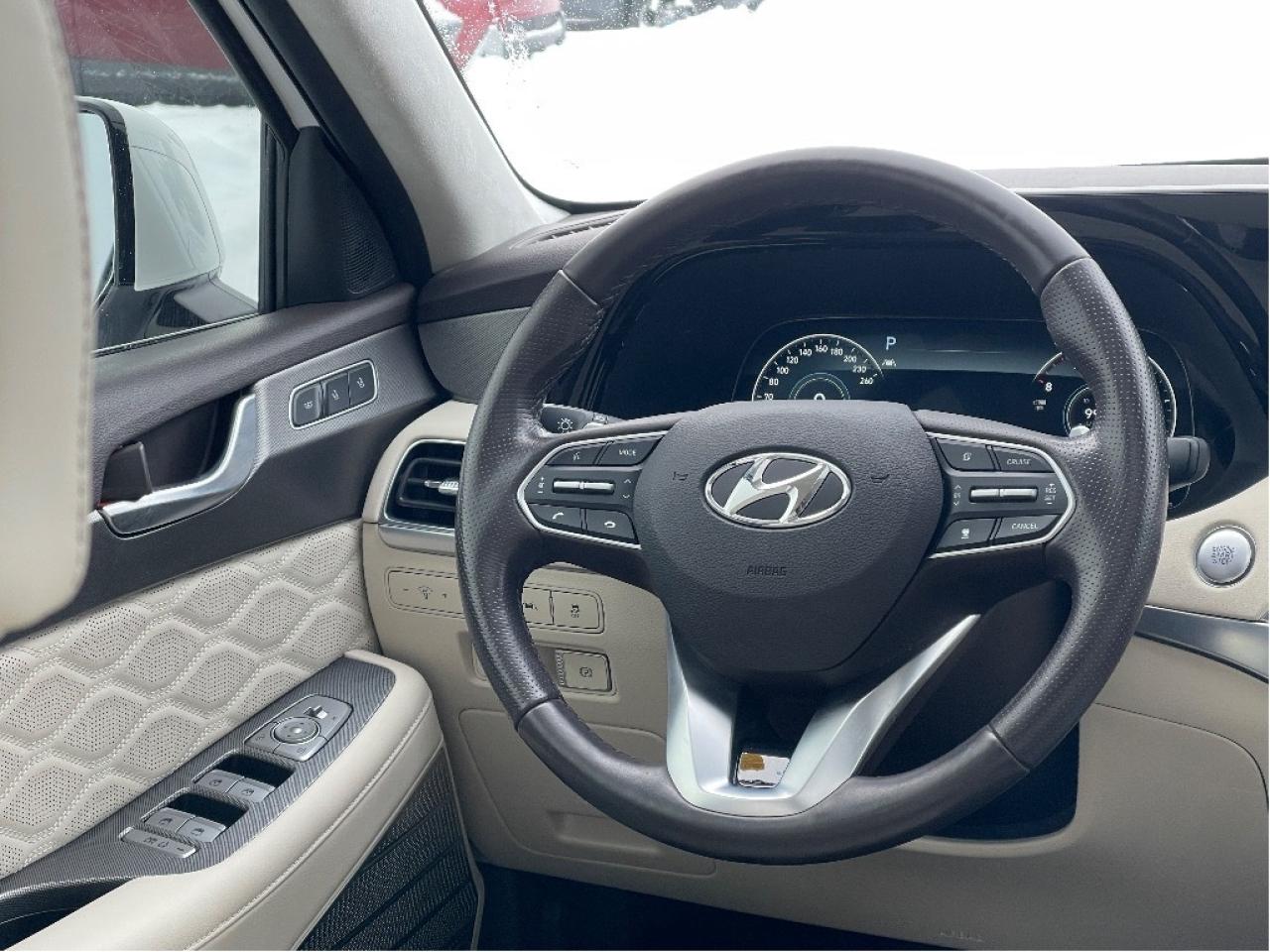 2022 Hyundai PALISADE Ultimate Calligraphy w-Beige 7-Passenger AWD Photo