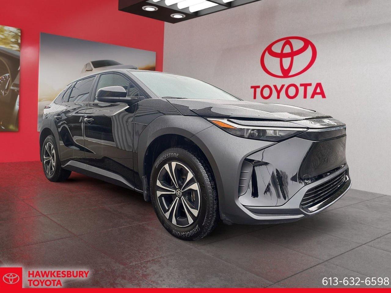 2025 Toyota bZ4X LE AWD 45190 / Toyota bZ4X 2025 LE AWD Photo