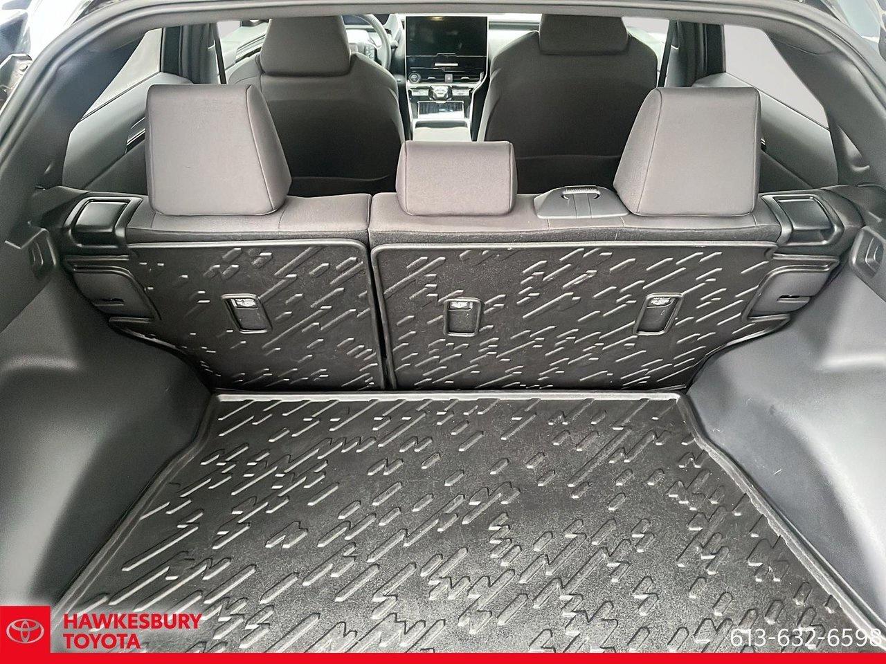 2025 Toyota bZ4X LE AWD 45190 / Toyota bZ4X 2025 LE AWD Photo