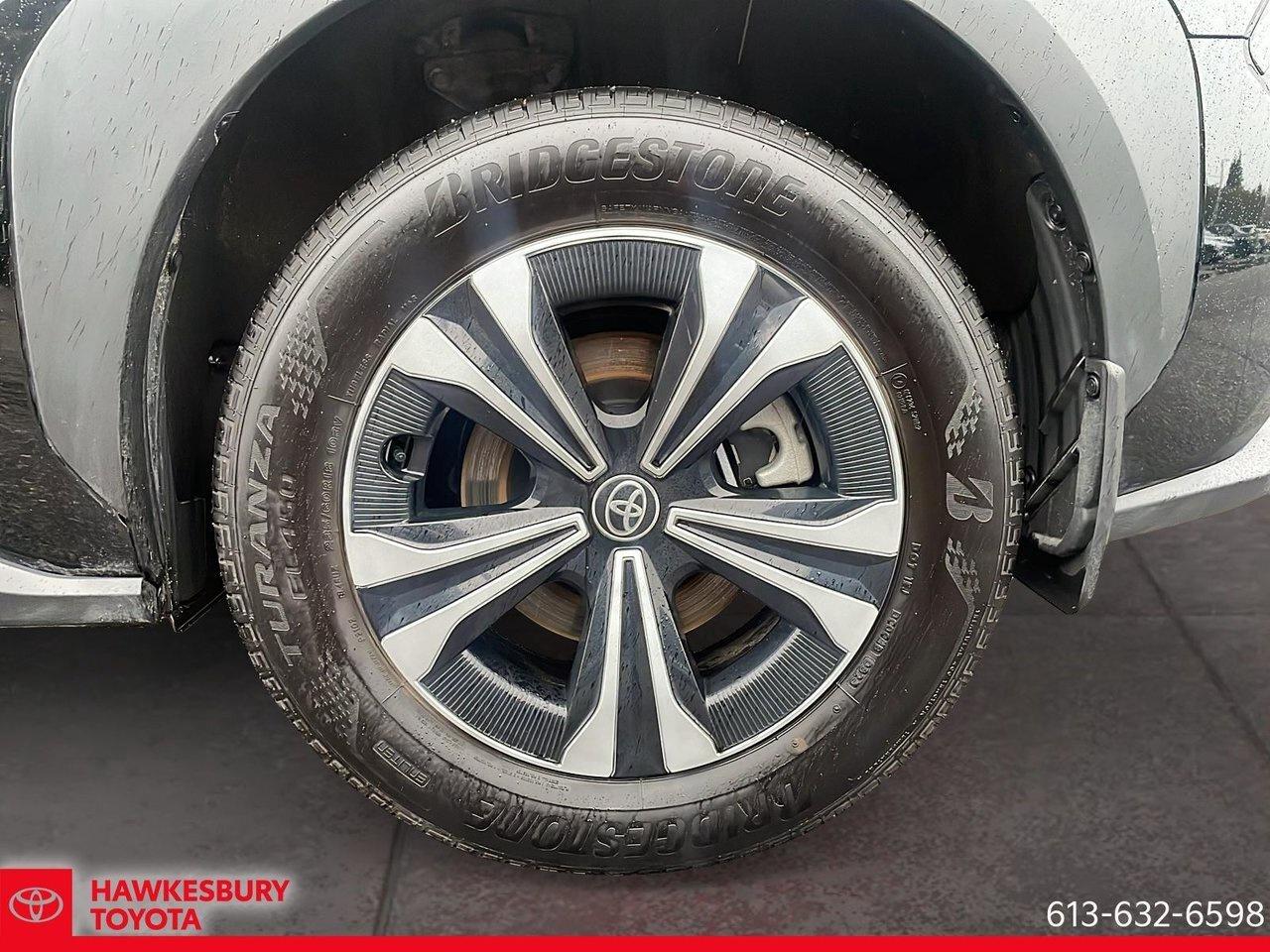 2025 Toyota bZ4X LE AWD 45190 / Toyota bZ4X 2025 LE AWD Photo