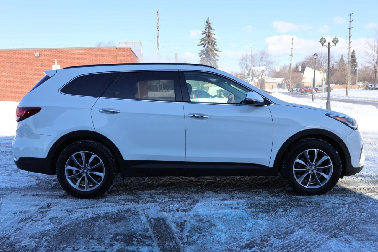 2019 Hyundai Santa Fe XL PREFERRED-V6-XL-AWD-7PASS/BACK UP CAMERA/APPLE CAR Photo