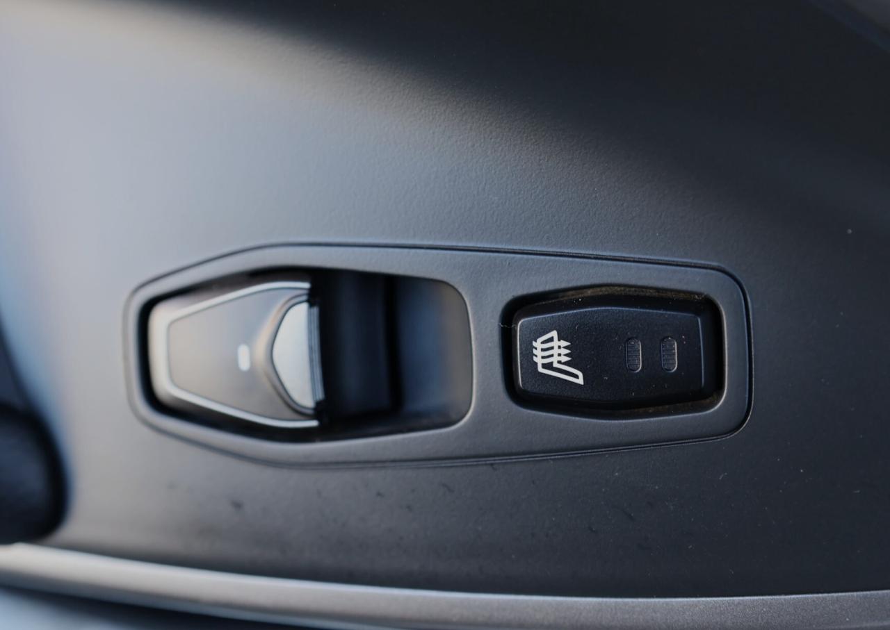 2019 Hyundai Santa Fe XL PREFERRED-V6-XL-AWD-7PASS/BACK UP CAMERA/APPLE CAR Photo