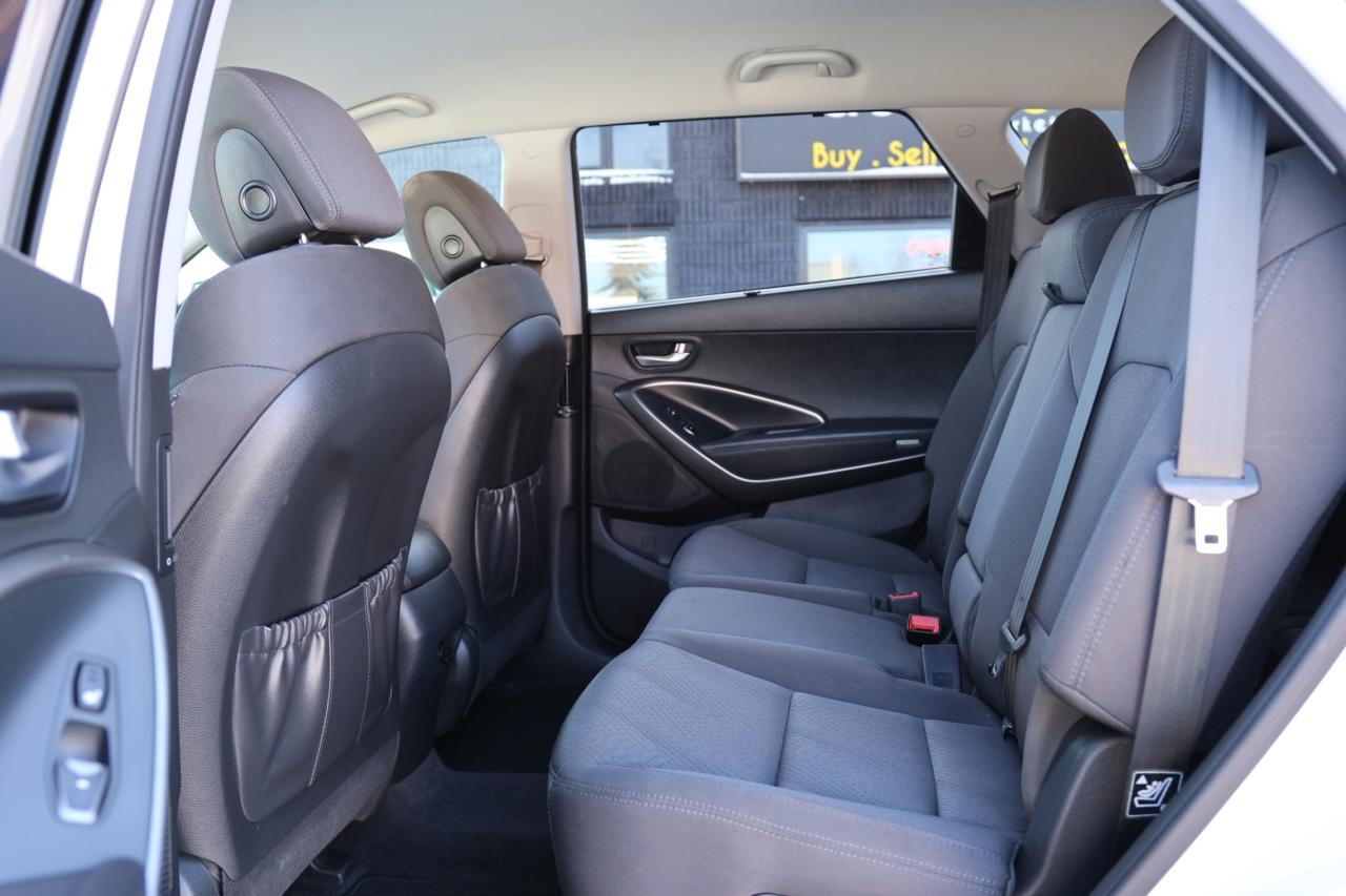 2019 Hyundai Santa Fe XL PREFERRED-V6-XL-AWD-7PASS/BACK UP CAMERA/APPLE CAR Photo