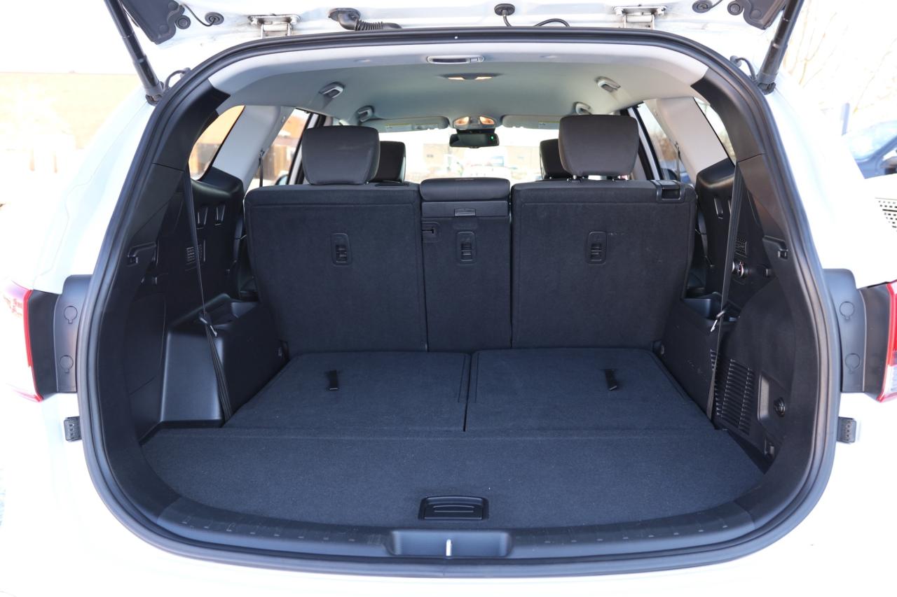 2019 Hyundai Santa Fe XL PREFERRED-V6-XL-AWD-7PASS/BACK UP CAMERA/APPLE CAR Photo