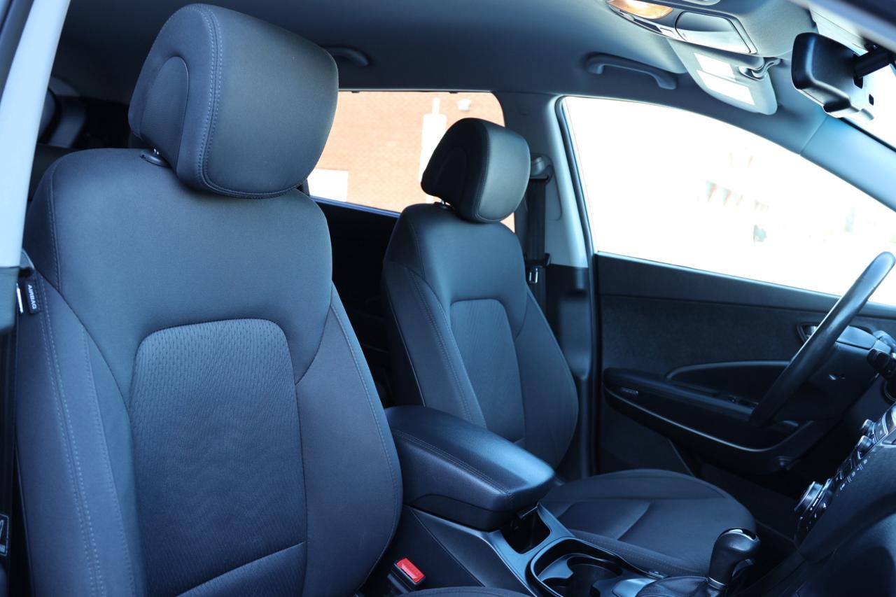 2019 Hyundai Santa Fe XL PREFERRED-V6-XL-AWD-7PASS/BACK UP CAMERA/APPLE CAR Photo