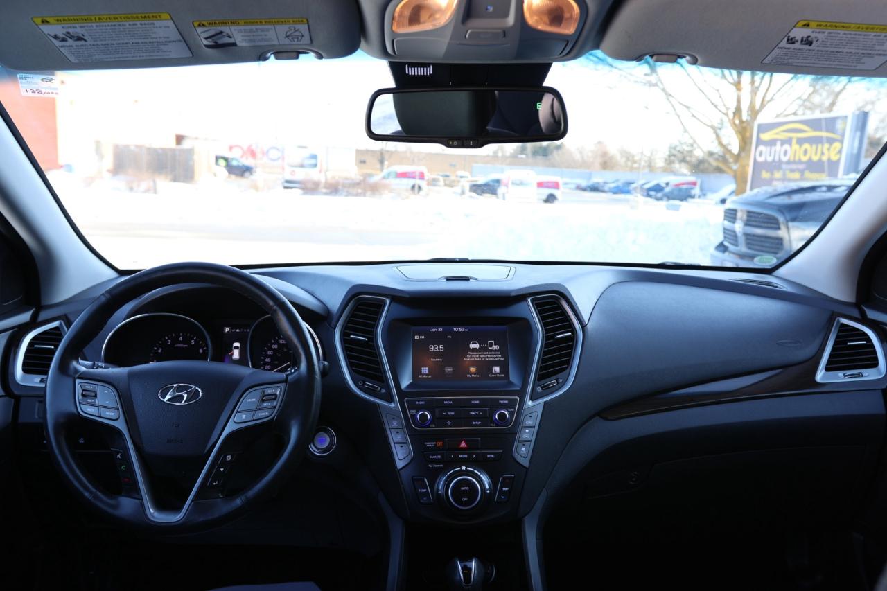 2019 Hyundai Santa Fe XL PREFERRED-V6-XL-AWD-7PASS/BACK UP CAMERA/APPLE CAR Photo