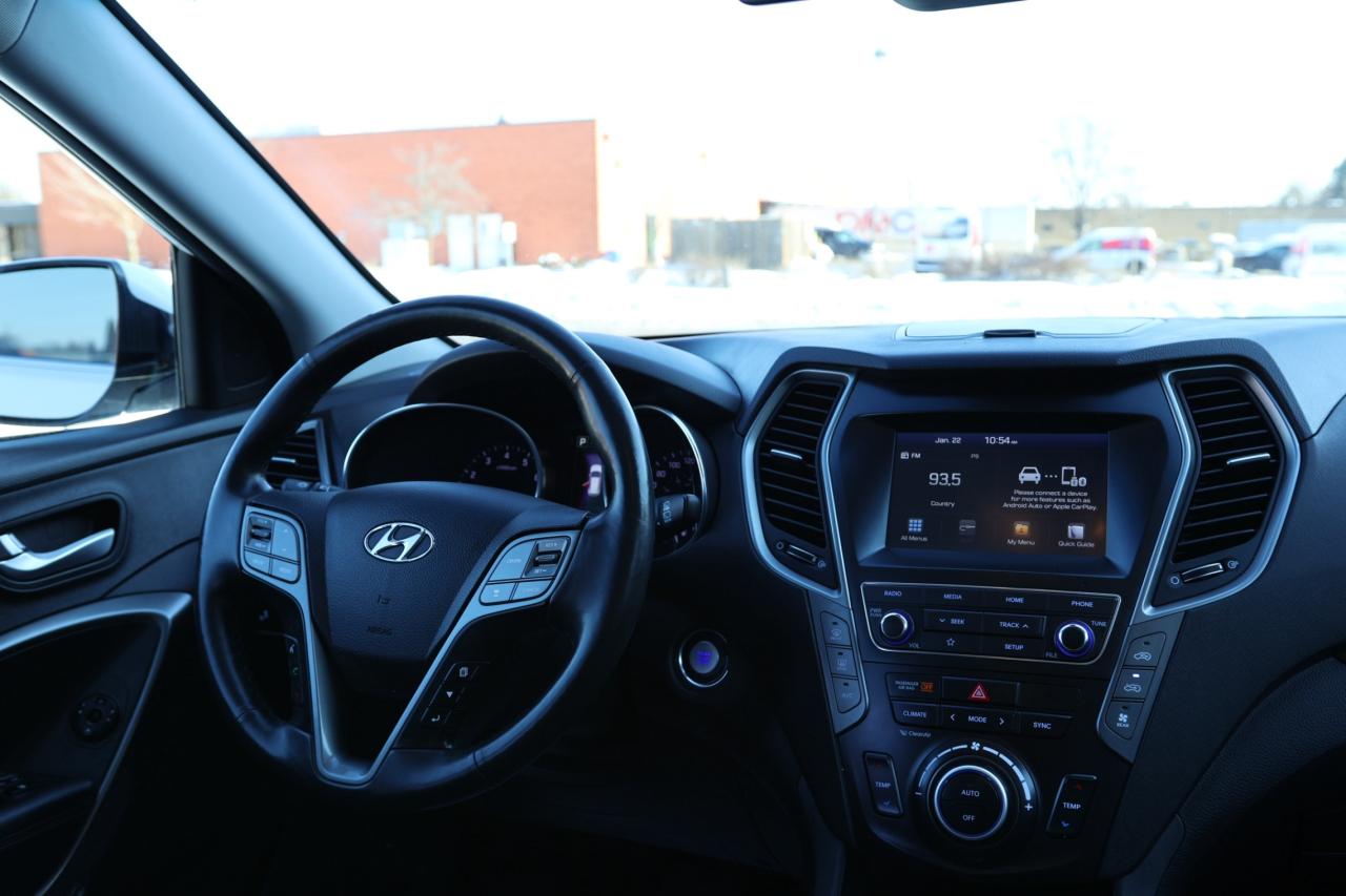 2019 Hyundai Santa Fe XL PREFERRED-V6-XL-AWD-7PASS/BACK UP CAMERA/APPLE CAR Photo