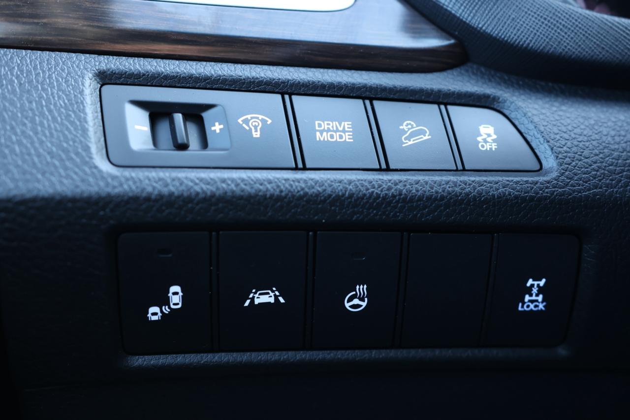 2019 Hyundai Santa Fe XL PREFERRED-V6-XL-AWD-7PASS/BACK UP CAMERA/APPLE CAR Photo