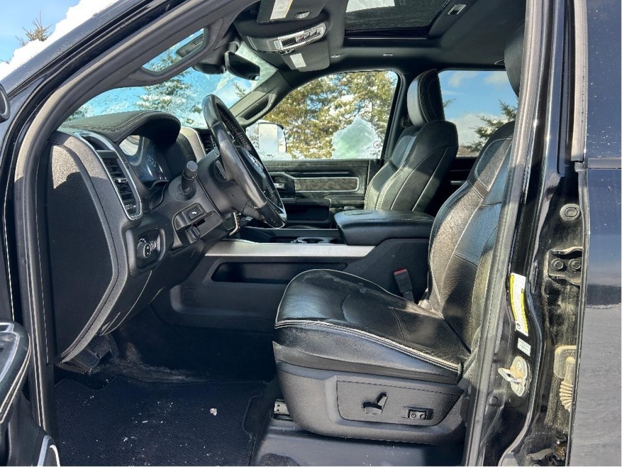 2019 RAM 2500 Laramie 4x4 Crew   6.7L Cummins   Nav.   Sunroof Photo