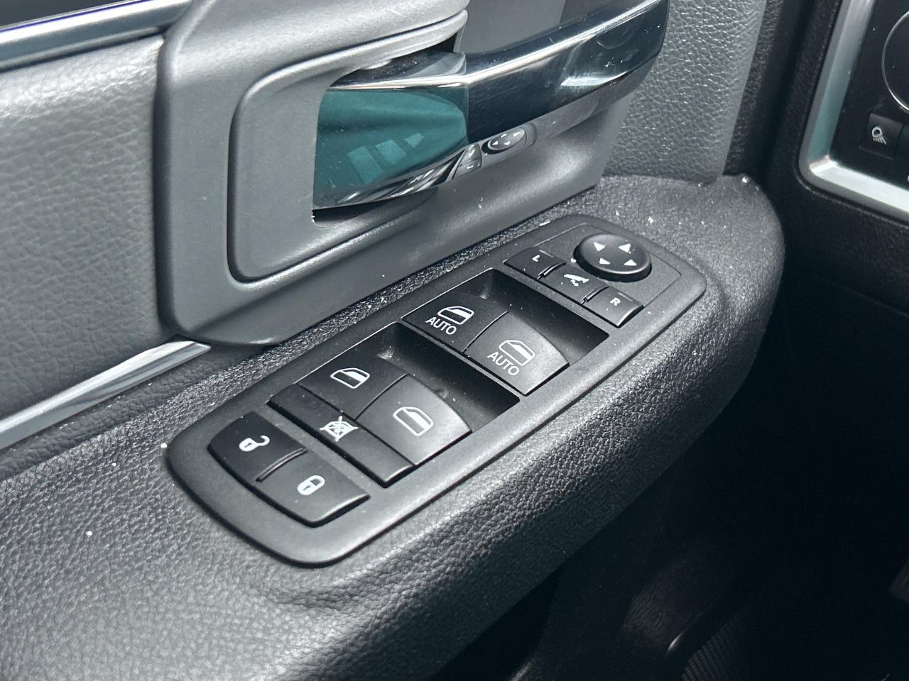 2022 RAM 1500 Classic SLT Crew Cab 5'7 Box Photo