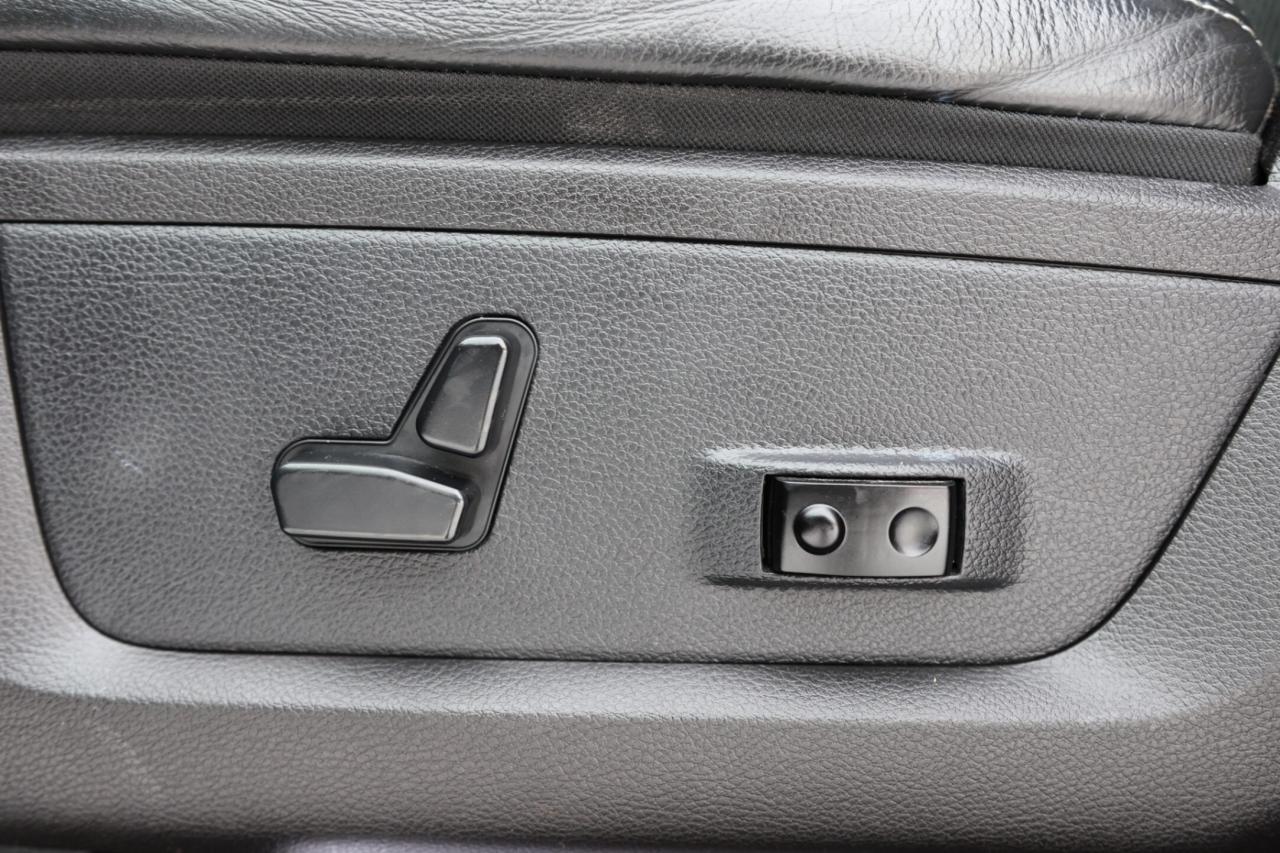 2016 RAM 1500 SPORT-4WD-5.7L HEMI/CREWCAB/P SEAT/B CAM/H SEATS/H Photo