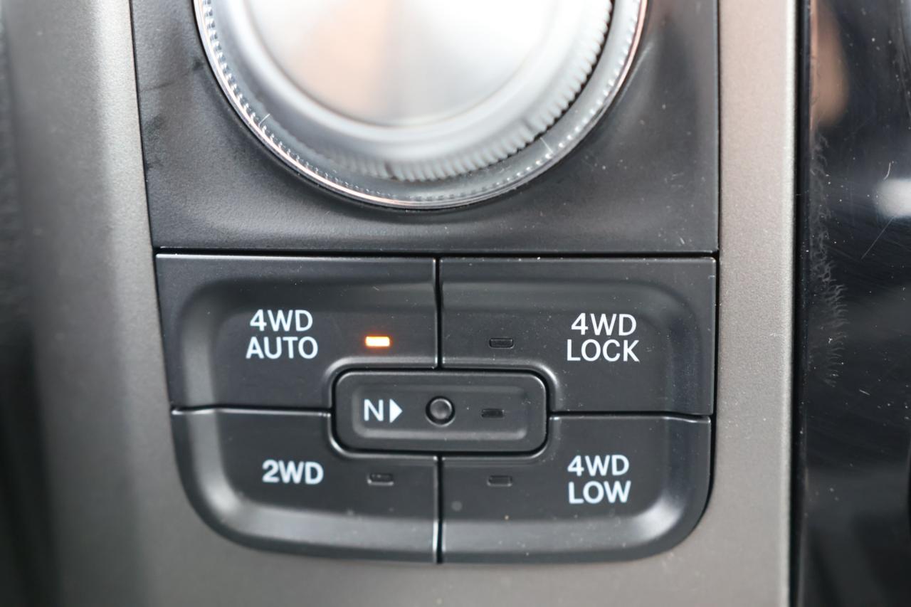 2016 RAM 1500 SPORT-4WD-5.7L HEMI/CREWCAB/P SEAT/B CAM/H SEATS/H Photo