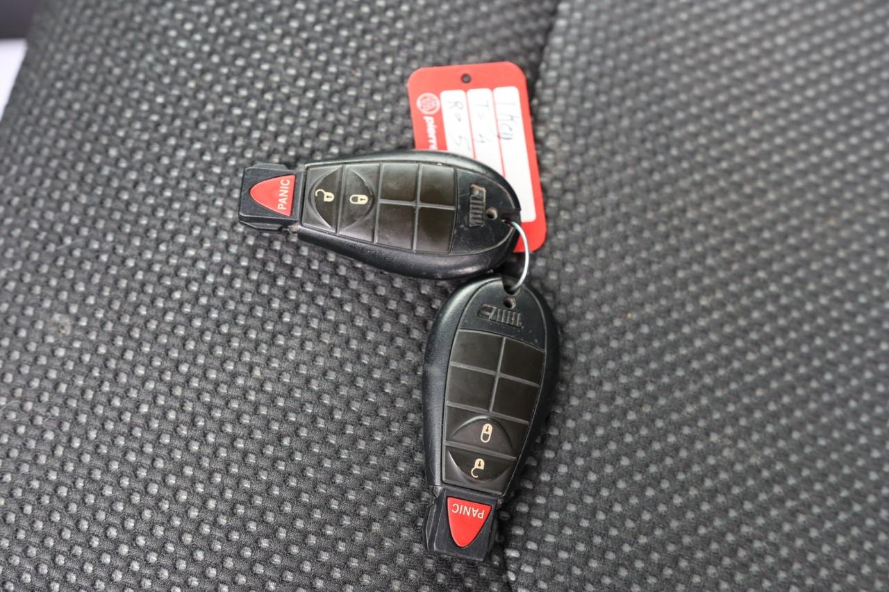 2016 RAM 1500 SPORT-4WD-5.7L HEMI/CREWCAB/P SEAT/B CAM/H SEATS/H Photo