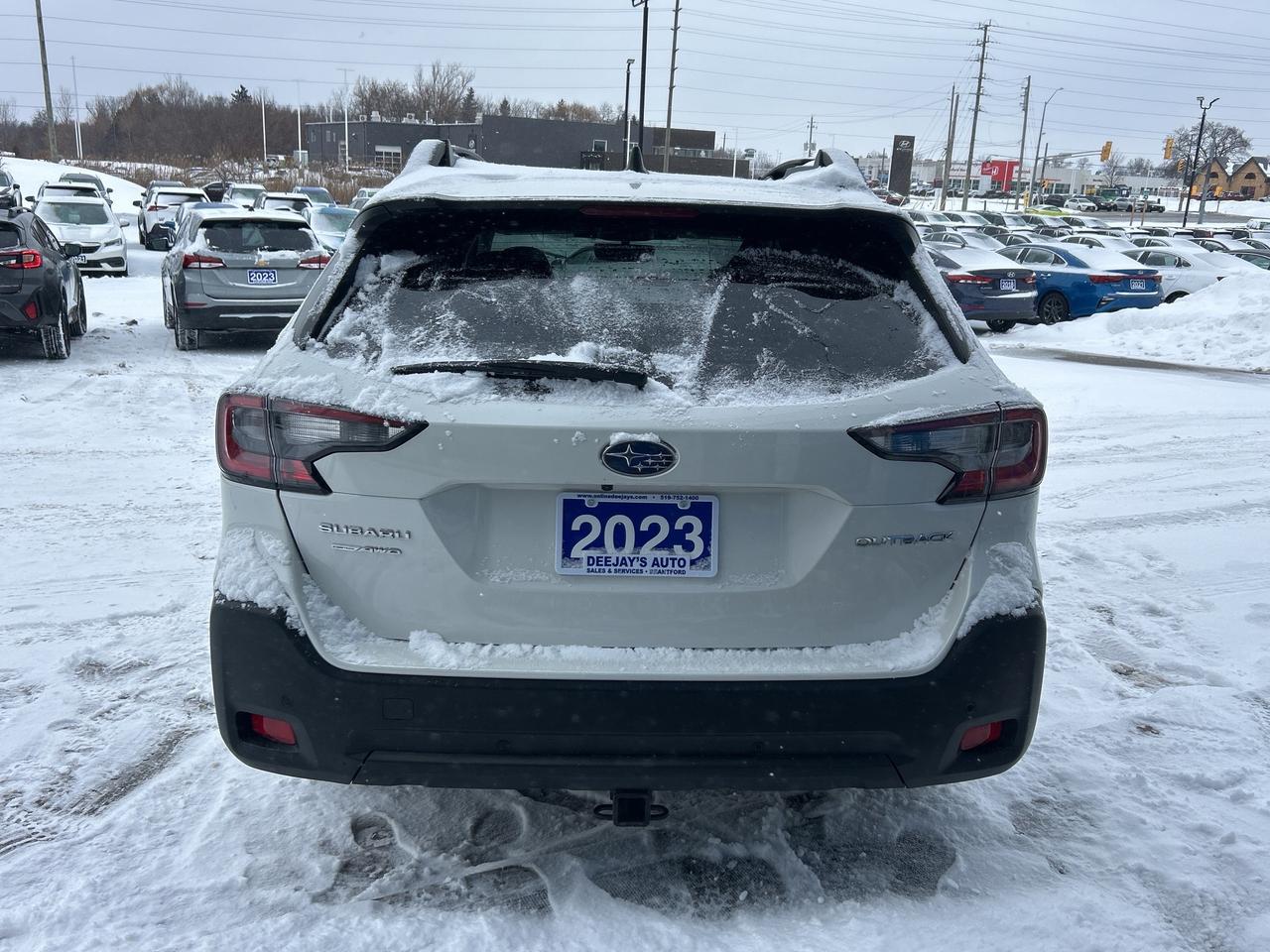 2023 Subaru Outback Touring CVT Photo