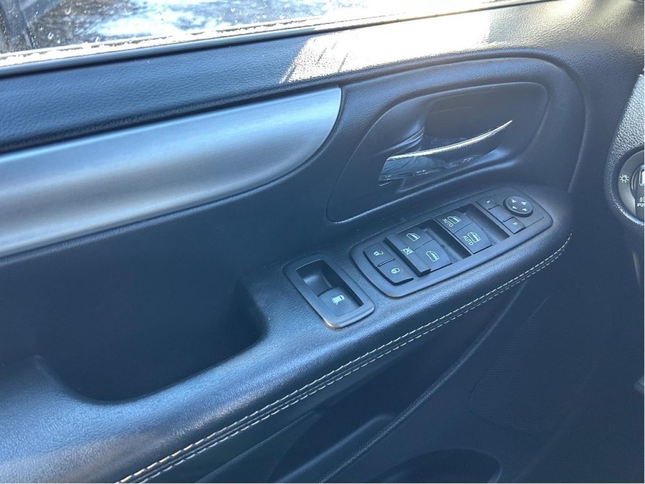 2018 Dodge Grand Caravan SXT  CALL PICTON 113K KM'S Photo