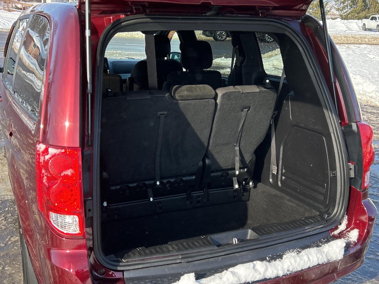 2018 Dodge Grand Caravan SXT  CALL PICTON 113K KM'S Photo