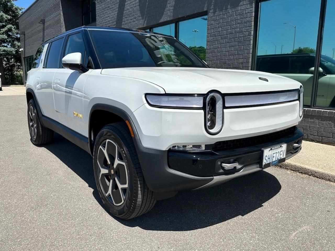 2024 Rivian R1S Adventure Quad-Motor Large Pack   IT'S HERE! Photo4