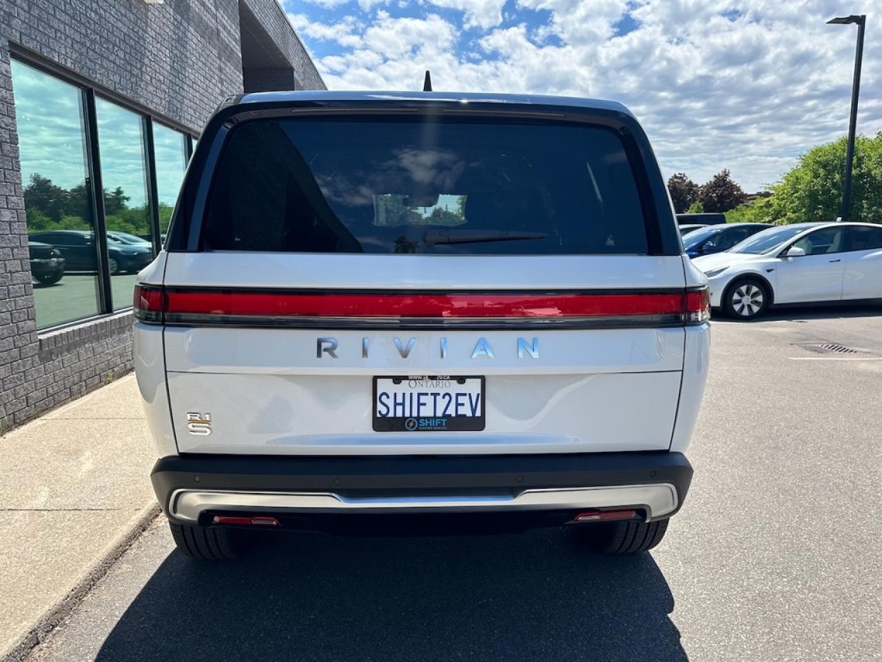 2024 Rivian R1S Adventure Quad-Motor Large Pack   IT'S HERE! Photo