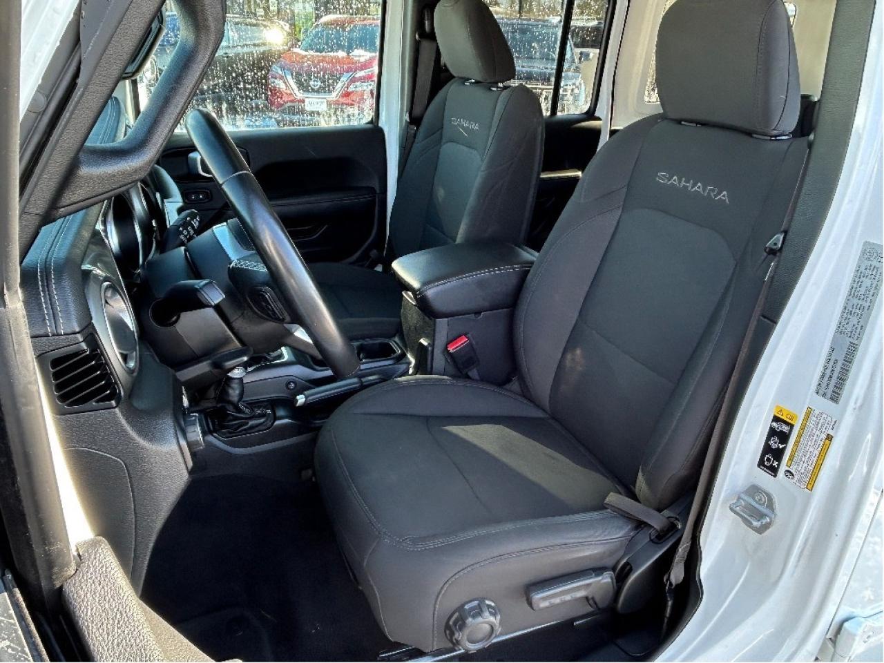 2021 Jeep Wrangler Unlimited Sahara 4x4 CALL NAPANEE 613-354-2100 Photo