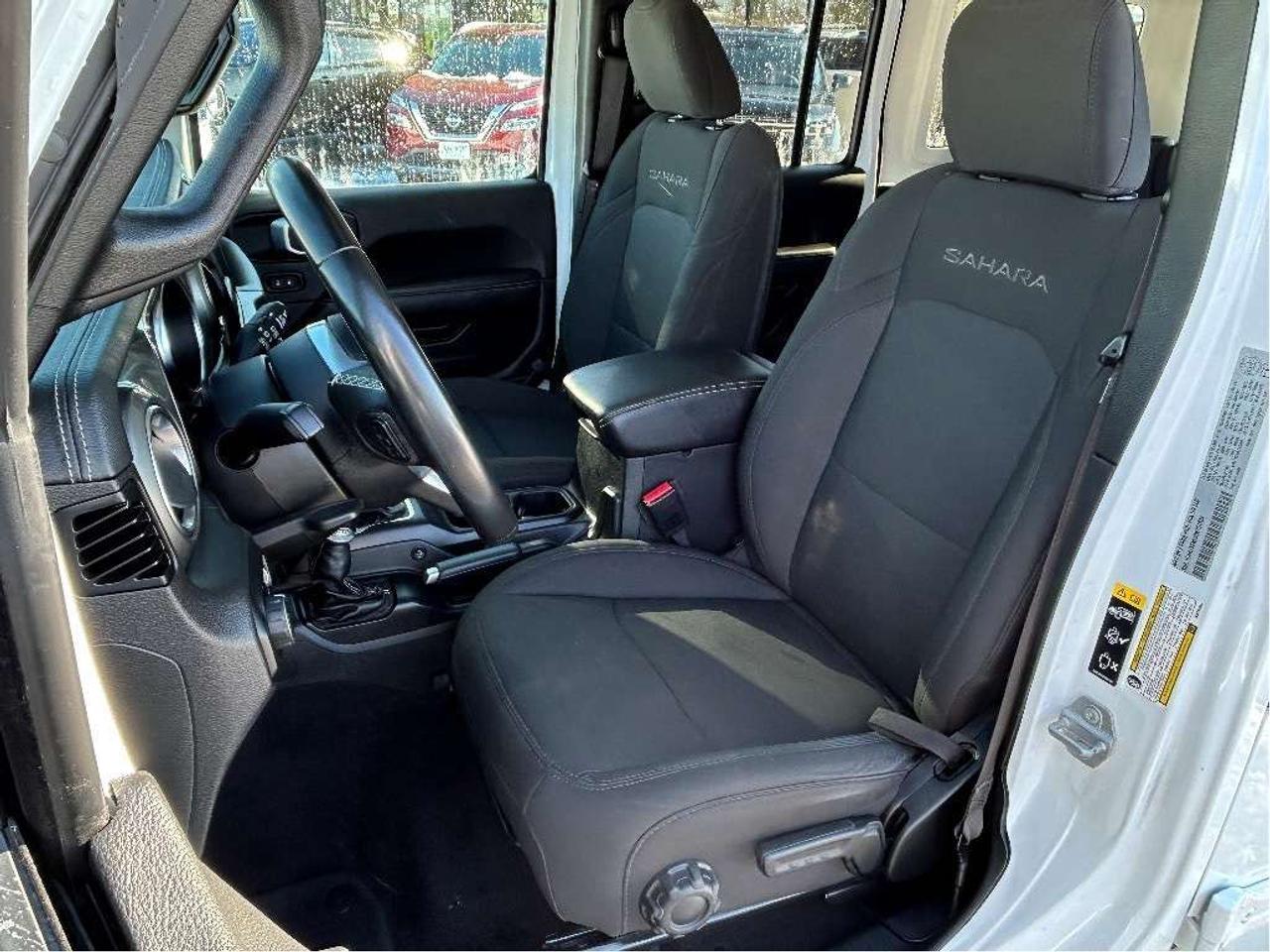 2021 Jeep Wrangler Unlimited Sahara CALL BELLEVILLE 613-961-8848 Photo