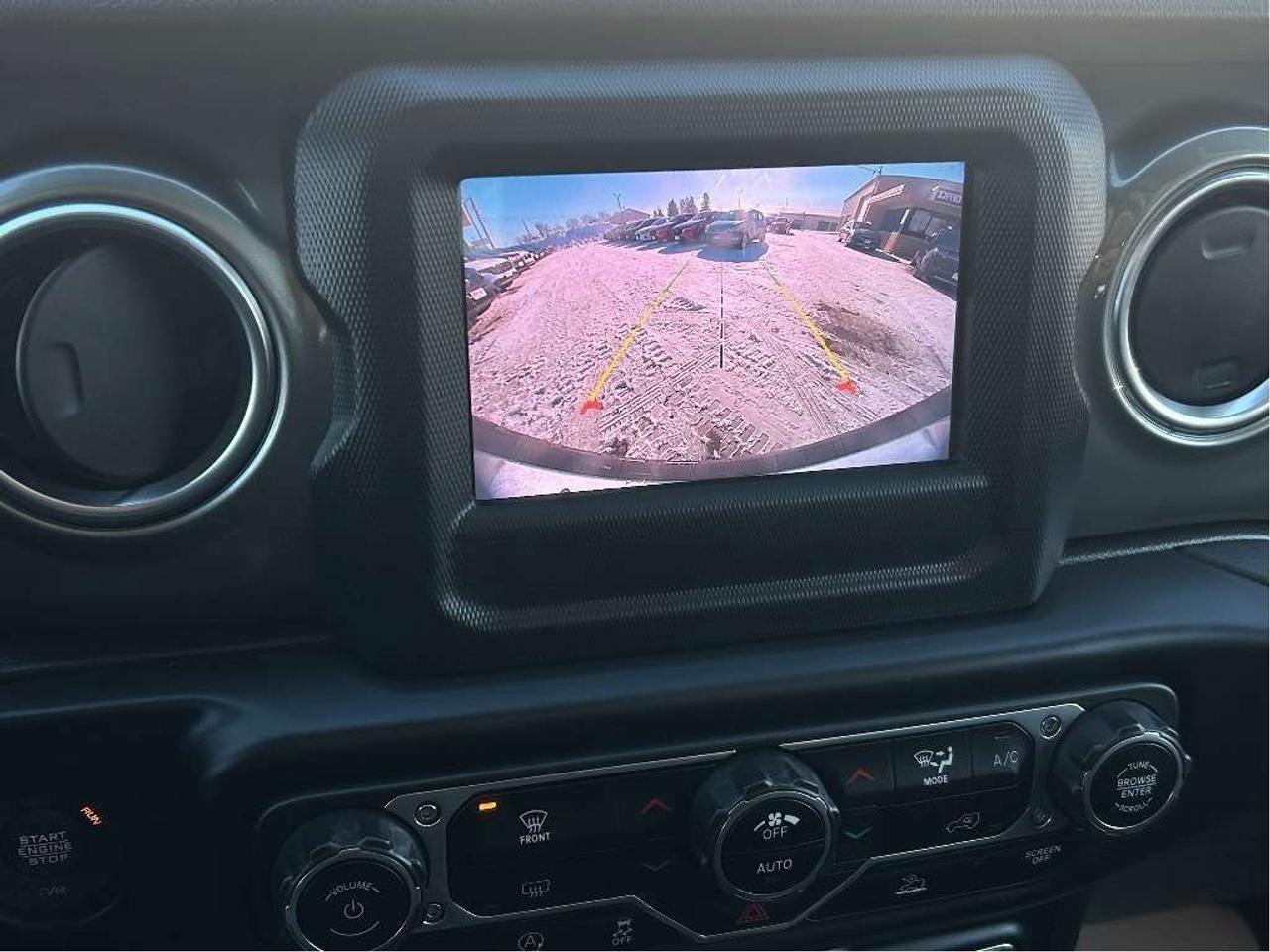 2021 Jeep Wrangler Unlimited Sahara CALL BELLEVILLE 613-961-8848 Photo