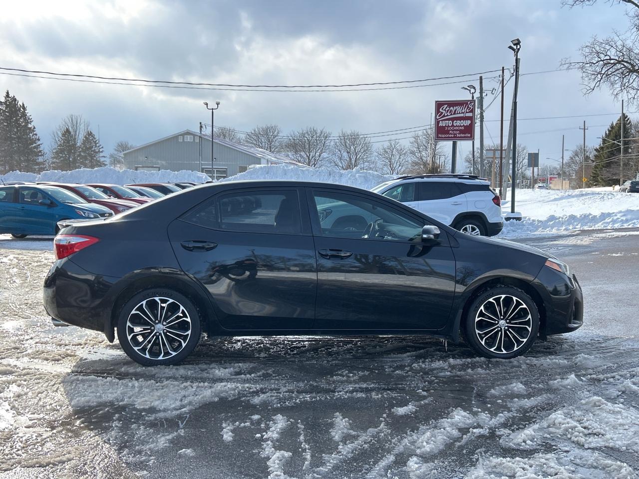 2015 Toyota Corolla S LEATHER/PWR SUNROOF/BACKUP CAM CALL PICTON 160K Photo