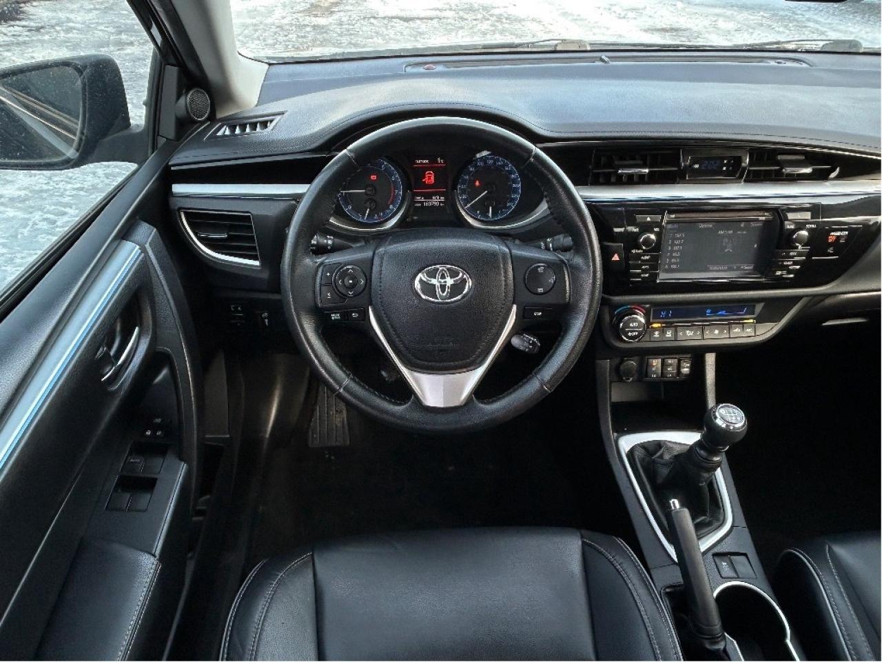 2015 Toyota Corolla S LEATHER/PWR SUNROOF/BACKUP CAM CALL PICTON 160K Photo