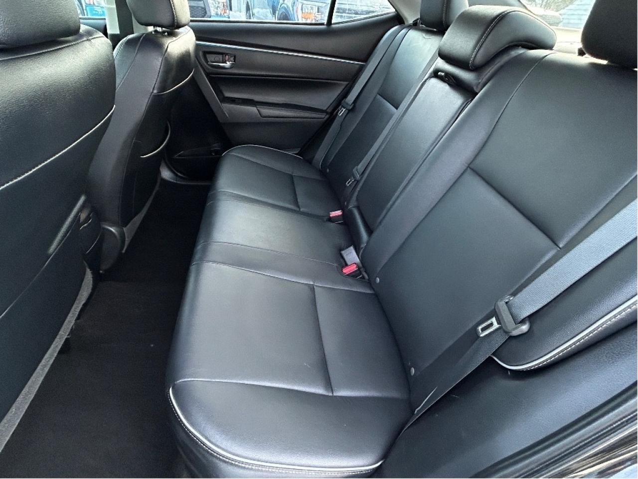 2015 Toyota Corolla S LEATHER/PWR SUNROOF/BACKUP CAM CALL PICTON 160K Photo