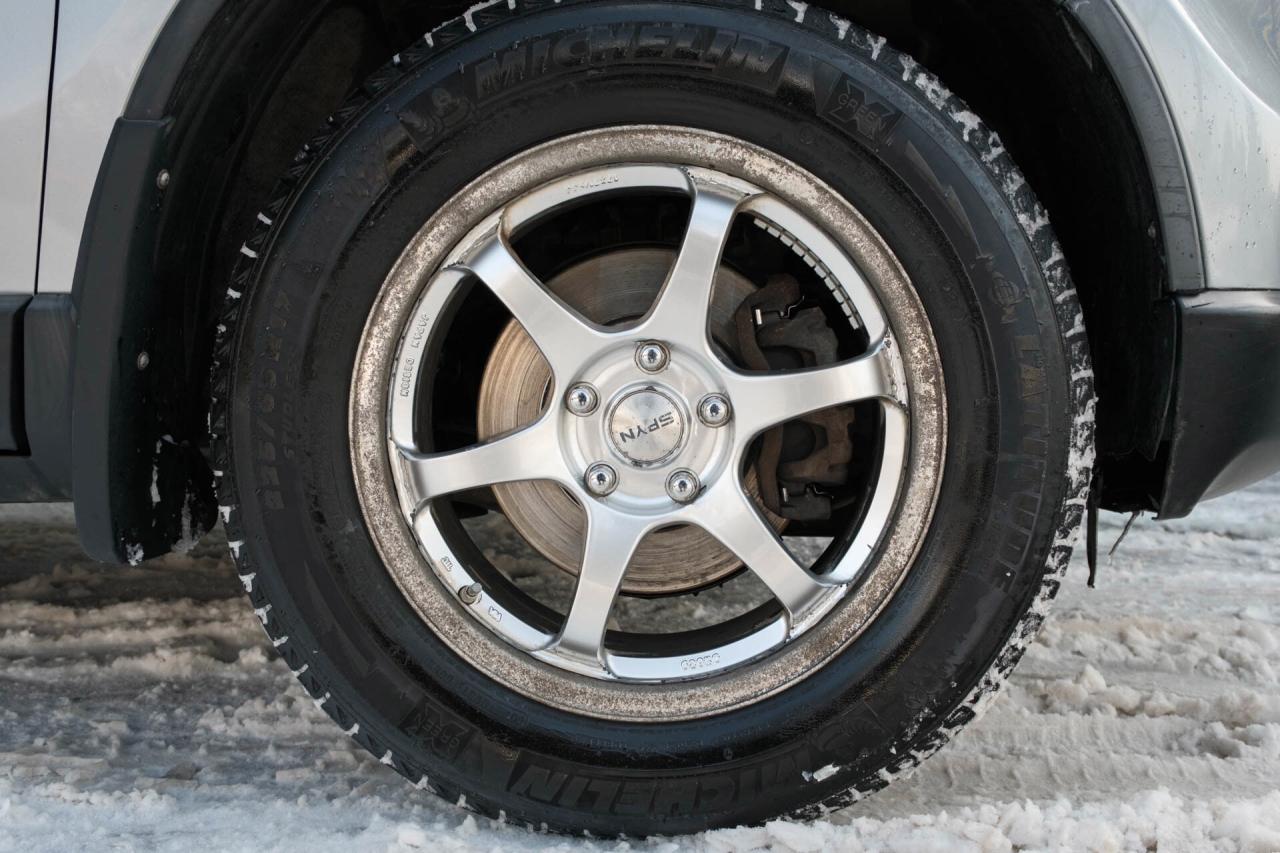 2008 Honda CR-V EX 4WD AT   2 Sets of Wheels Photo