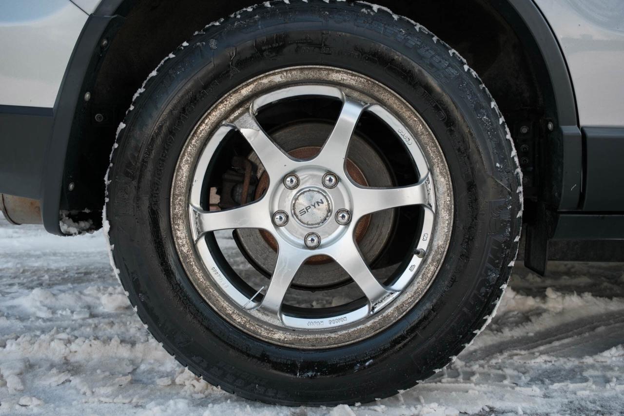 2008 Honda CR-V EX 4WD AT   2 Sets of Wheels Photo