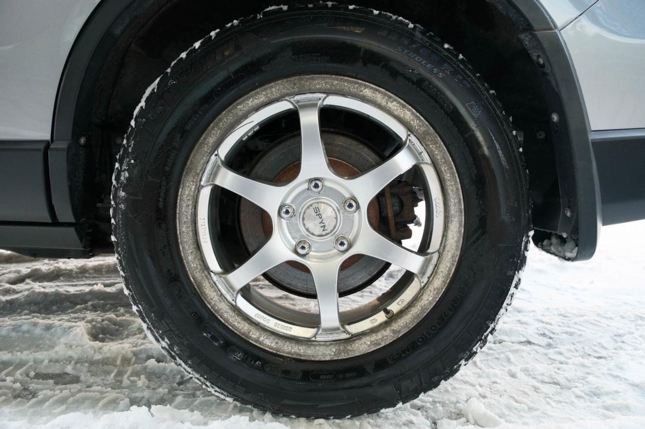 2008 Honda CR-V EX 4WD AT   2 Sets of Wheels Photo
