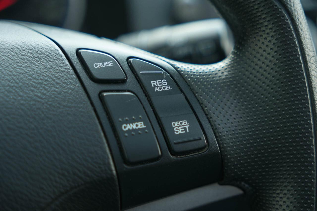 2008 Honda CR-V EX 4WD AT   2 Sets of Wheels Photo