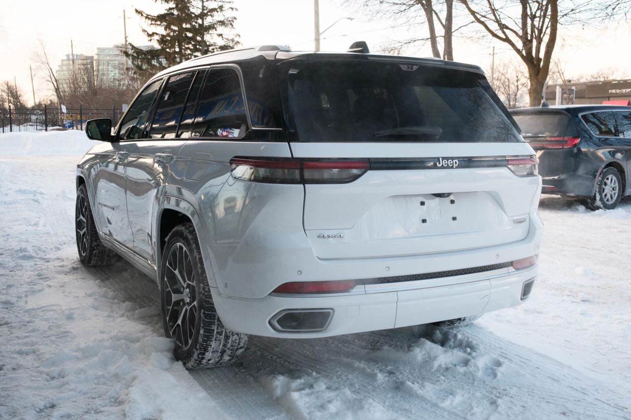 2022 Jeep Grand Cherokee Summit Reserve 4WD Photo