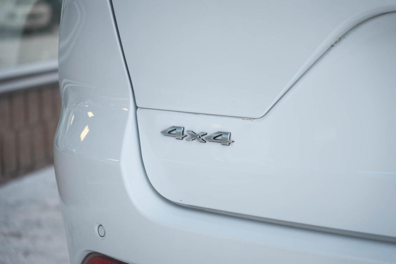 2022 Jeep Grand Cherokee Summit Reserve 4WD Photo