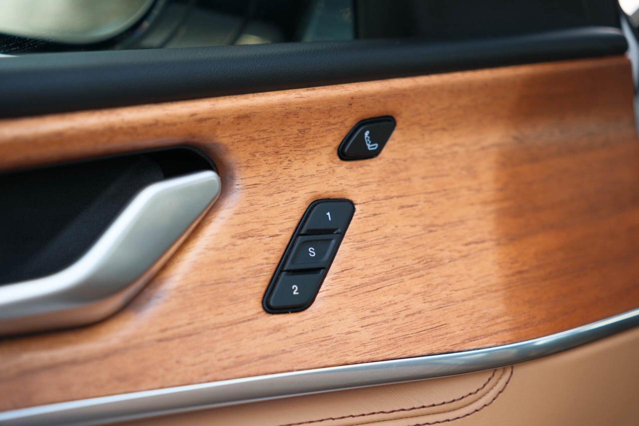 2022 Jeep Grand Cherokee Summit Reserve 4WD Photo