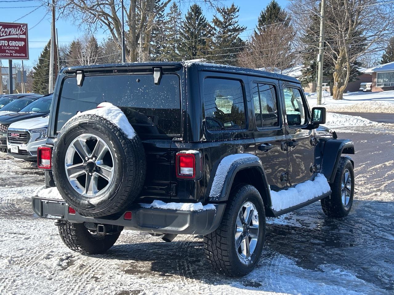 2022 Jeep Wrangler Unlimited Sahara 3.6L/4X4/NAV  CALL PICTON 74K KMS Photo
