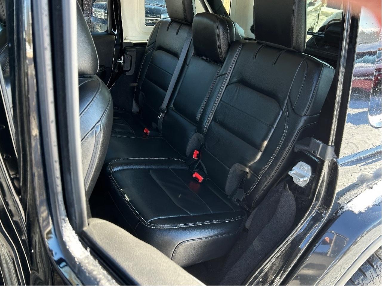 2022 Jeep Wrangler Unlimited Sahara 3.6L/4X4/NAV  CALL PICTON 74K KMS Photo