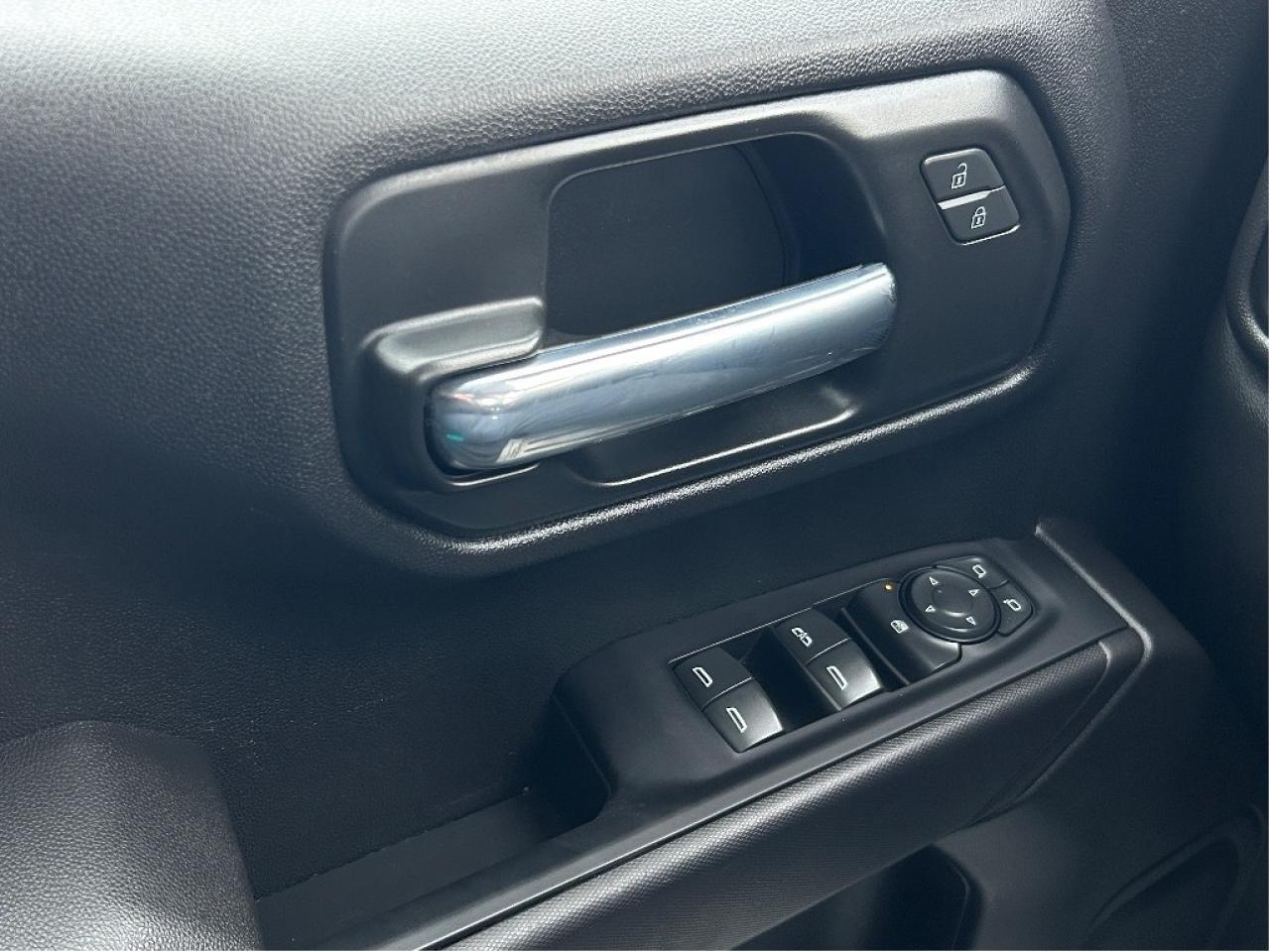 2022 Chevrolet Silverado 1500 Custom 2.7L/4X4/TONNEAU CVR/BACKUP CAM CALL PICTON Photo