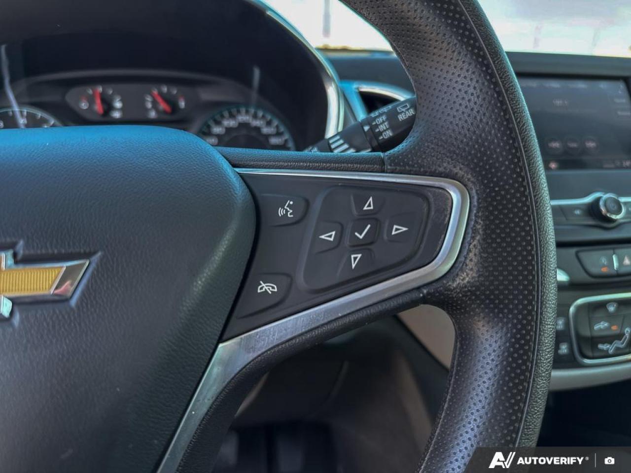 2023 Chevrolet Equinox LS FWD   HTD SEATS   REMOTE START   APPLE CARPLAY Photo