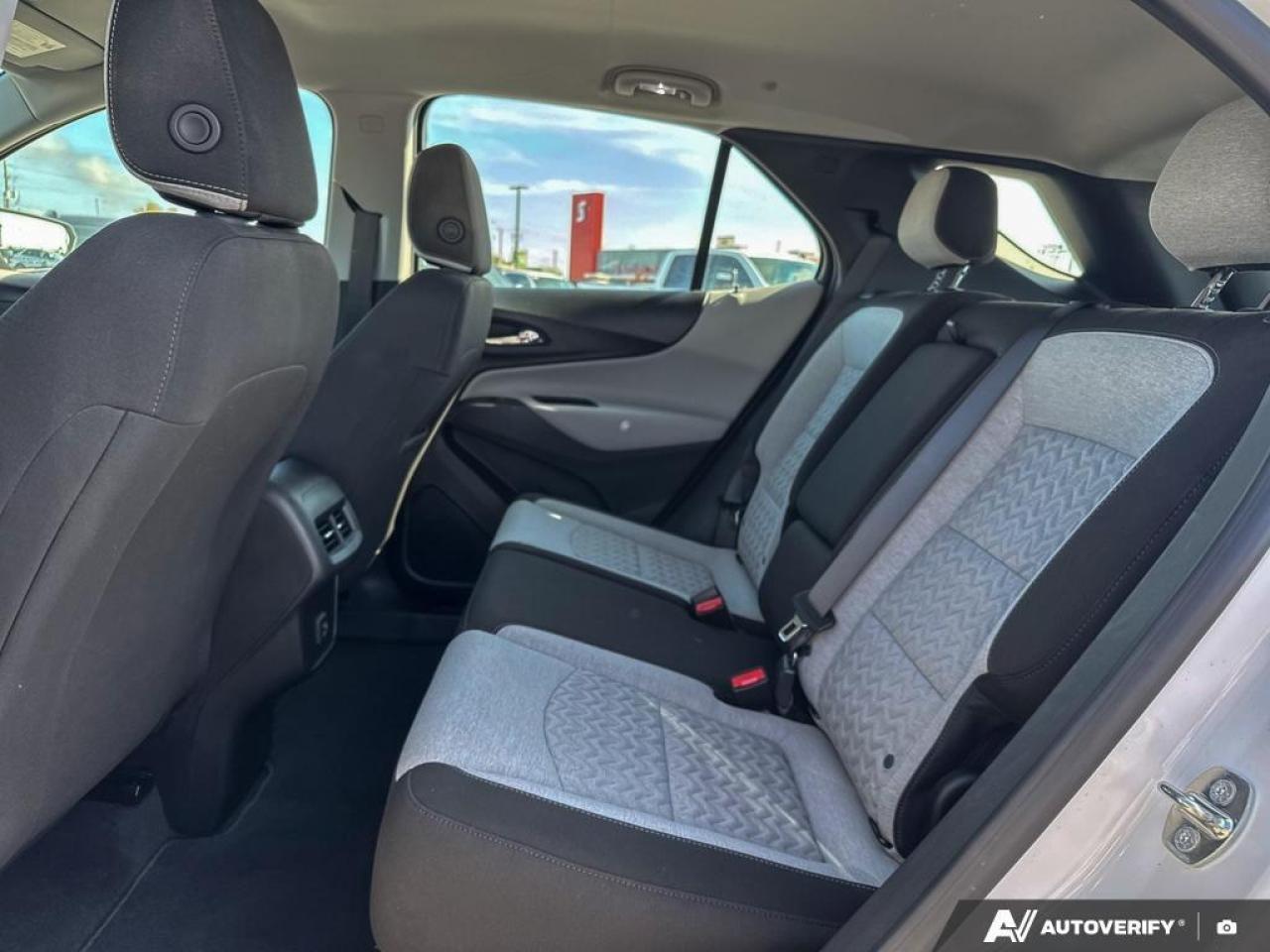 2023 Chevrolet Equinox LS FWD   HTD SEATS   REMOTE START   APPLE CARPLAY Photo