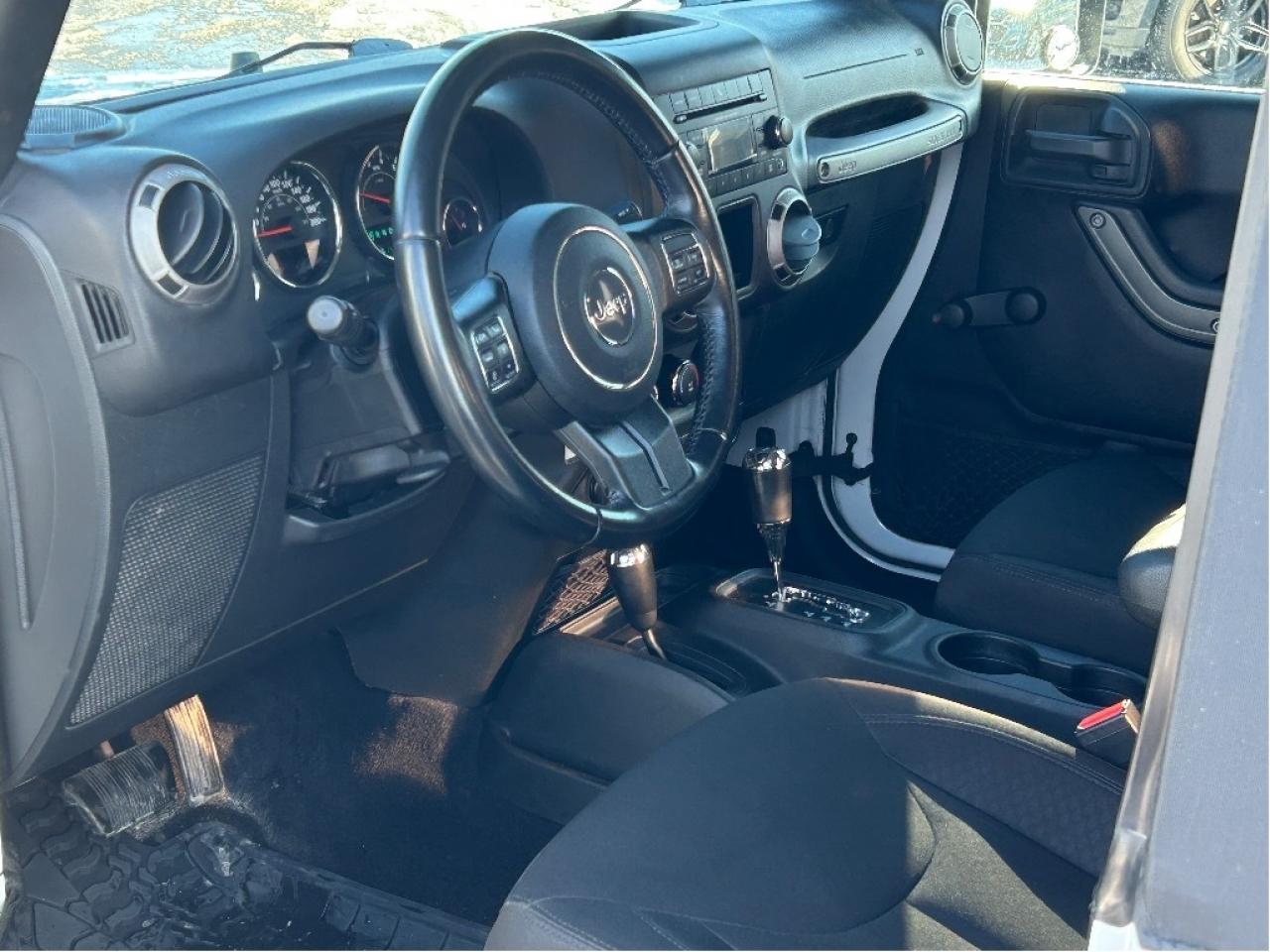 2017 Jeep Wrangler Willys Wheeler   CALL PICTON 115K KM'S Photo