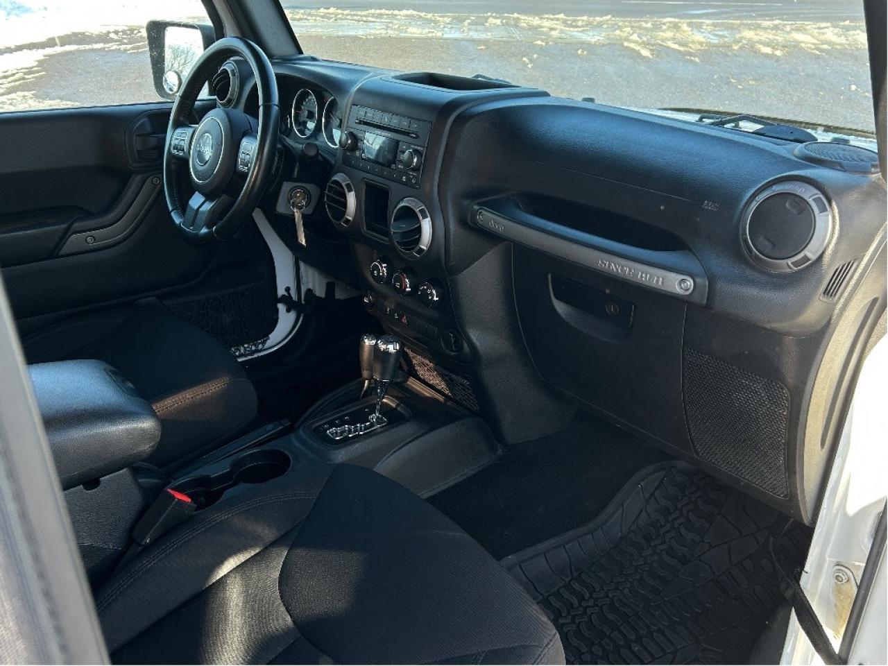 2017 Jeep Wrangler Willys Wheeler   CALL PICTON 115K KM'S Photo