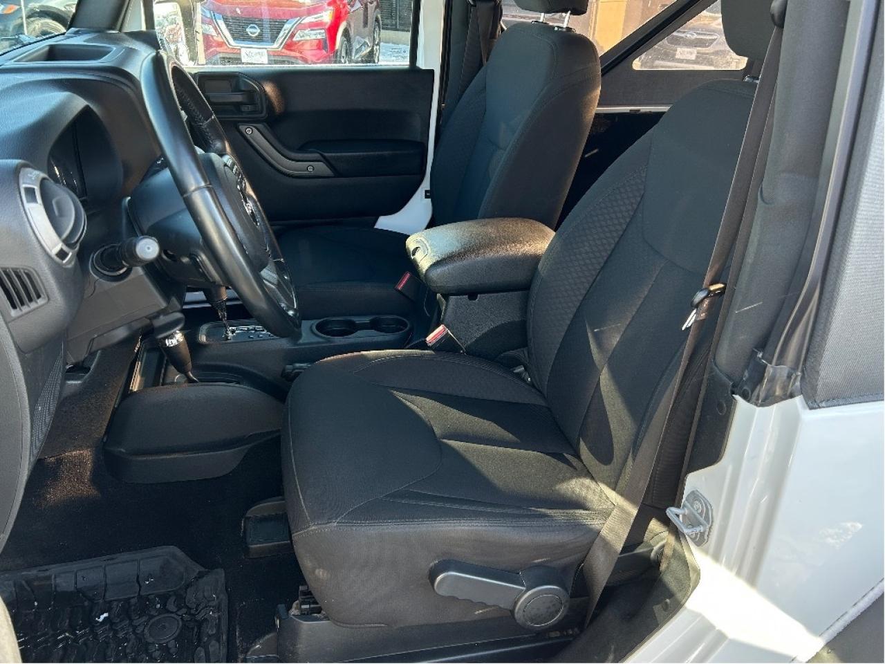 2017 Jeep Wrangler Willys Wheeler   CALL PICTON 115K KM'S Photo