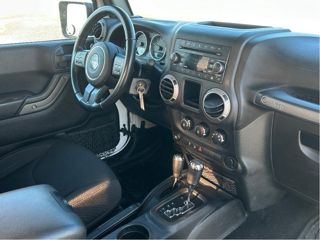 2017 Jeep Wrangler Willys Wheeler   CALL PICTON 115K KM'S Photo