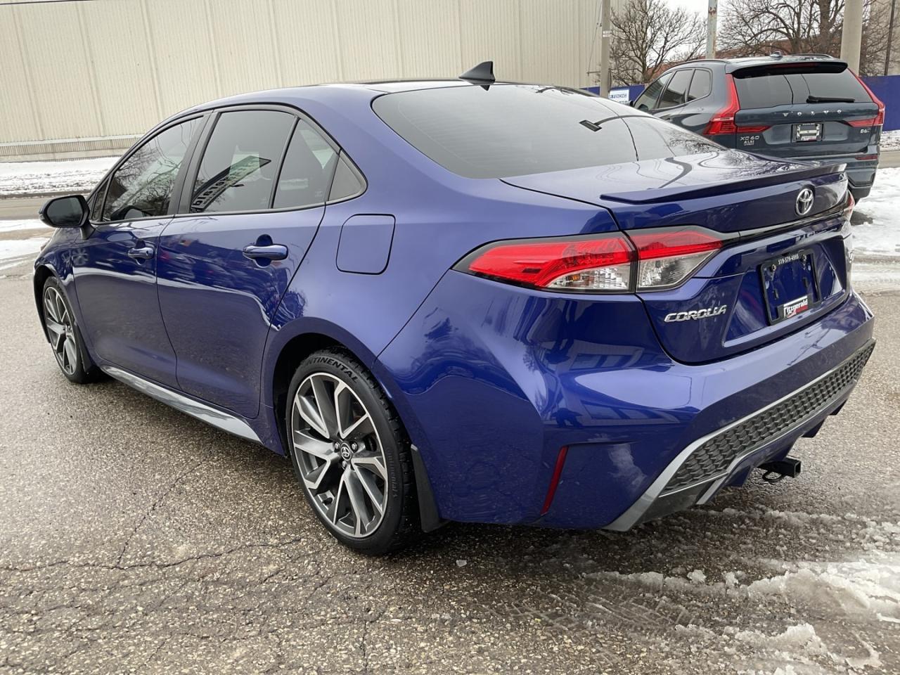 2021 Toyota Corolla SE UPGRADE - SAFETY SENSE! BACK-UP CAM! BSM! SUNRO Photo4