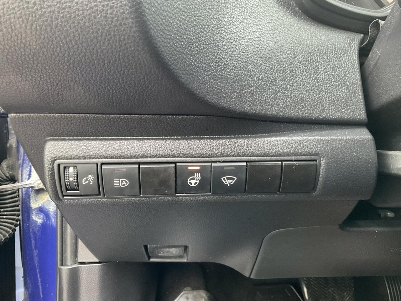 2021 Toyota Corolla SE UPGRADE - SAFETY SENSE! BACK-UP CAM! BSM! SUNRO Photo