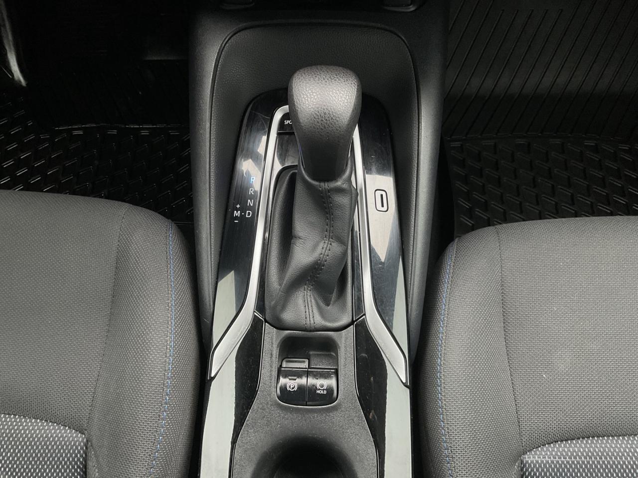 2021 Toyota Corolla SE UPGRADE - SAFETY SENSE! BACK-UP CAM! BSM! SUNRO Photo