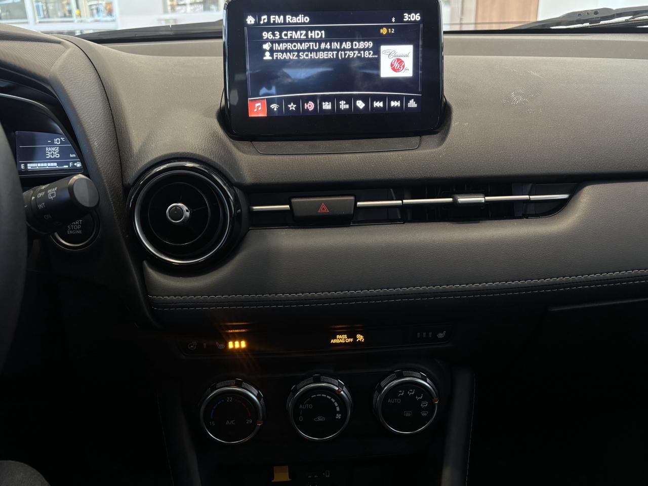 2022 Mazda CX-3 GS   2 SETS OF TIRES/RIMS   CLEAN CARFAX   SUNROOF Photo