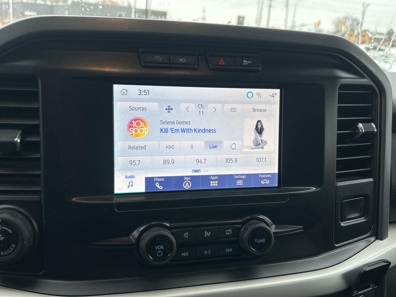 2022 Ford F-150 XLT SuperCab 6.5' Box   Hard Cap   Clean Carfax Photo