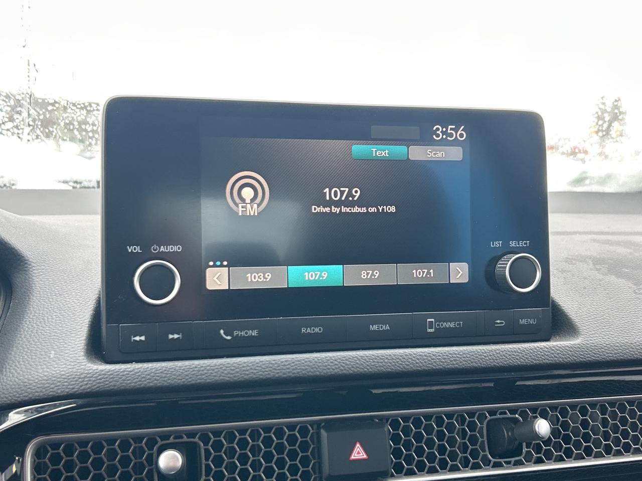 2022 Honda Civic Sedan LX Photo